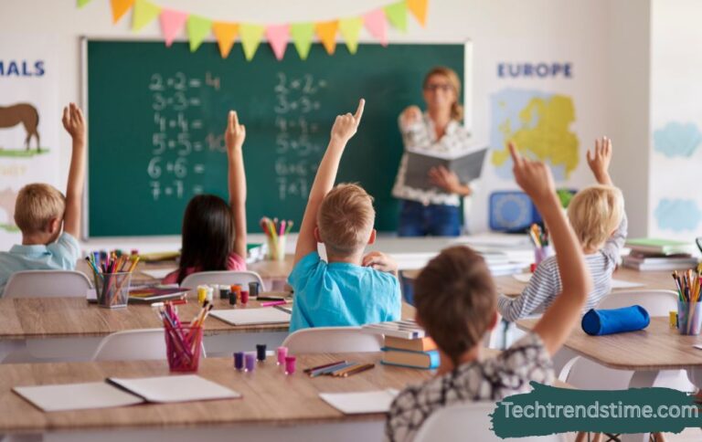 Classroomus: The Future of Smart Learning Spaces