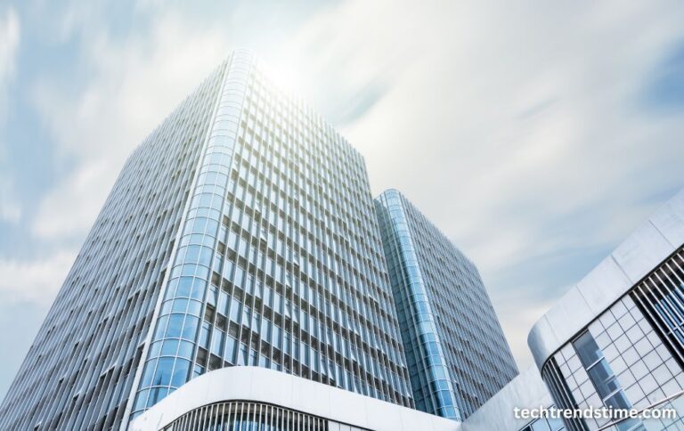 What are the main factors influencing ICICI Bank’s price movement?